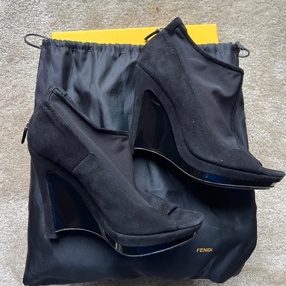 Fendi mesh and suede booties, gently used - Picture 12 of 14